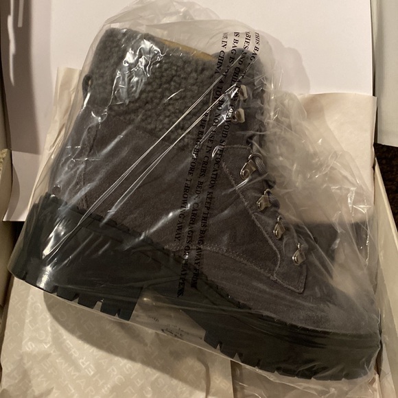 Marc Fisher faux fur hiker boots, never worn , dark grey. Still brand new - Picture 7 of 8